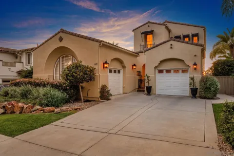$1,895,000 | 6277 Paseo Privado, Carlsbad, CA 92009