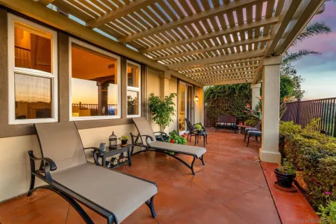 $1,895,000 | 6277 Paseo Privado, Carlsbad, CA 92009