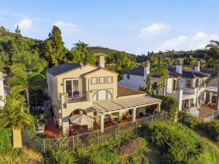 $1,895,000 | 6277 Paseo Privado, Carlsbad, CA 92009