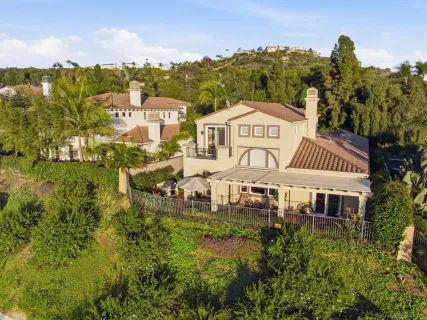 $1,895,000 | 6277 Paseo Privado, Carlsbad, CA 92009