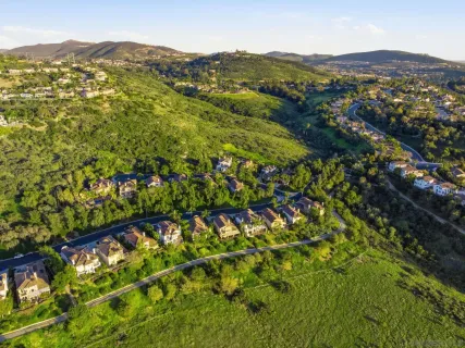 $1,895,000 | 6277 Paseo Privado, Carlsbad, CA 92009