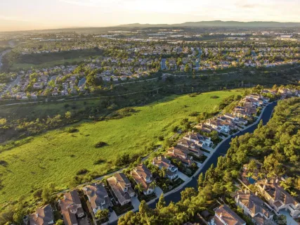 $1,895,000 | 6277 Paseo Privado, Carlsbad, CA 92009