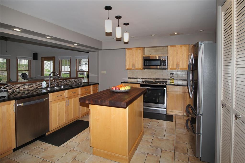 123 Woodsdale Road Pittsburgh, PA 15237 - Photo 8 of 24 Gallery Image 8