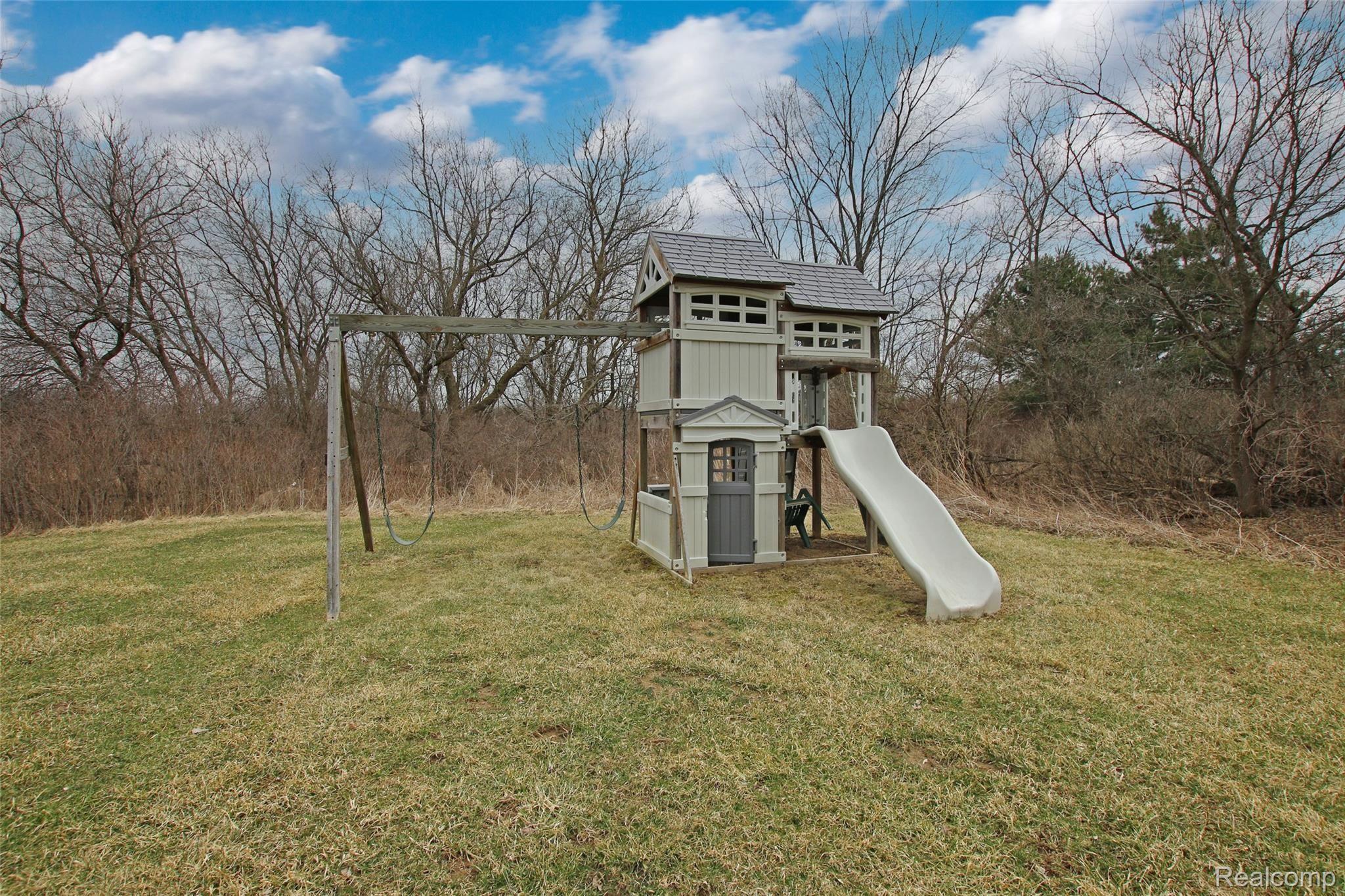 7037 Dutch Road Goodrich, MI 48438 - Photo 81 of 93 81) Playset.jpg
