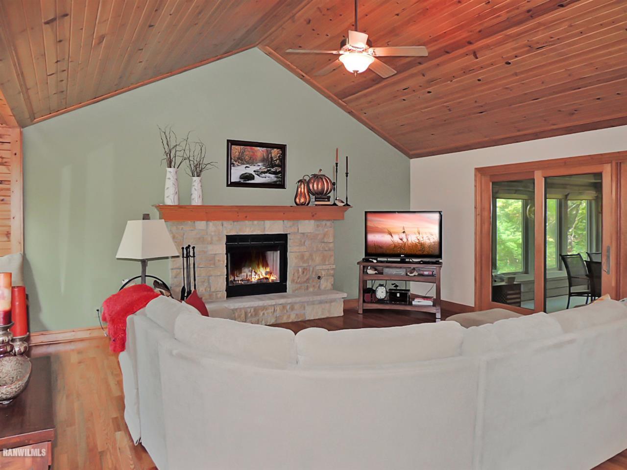48 High Ridge Run Galena, IL 61036 - Photo 3 of 44 Gallery Image 3