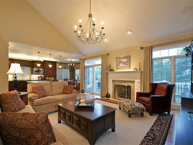 6 Carleton Court Inverness, IL 60010 - Photo 3 of 16