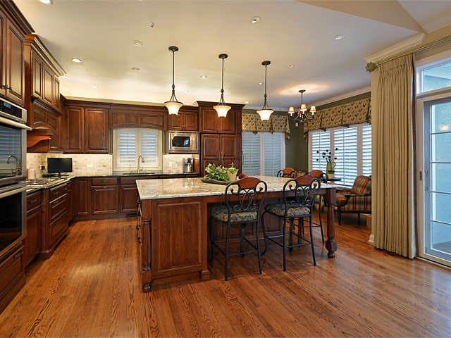 6 Carleton Court Inverness, IL 60010 - Photo 4 of 16