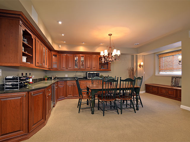 6 Carleton Court Inverness, IL 60010 - Photo 9 of 16