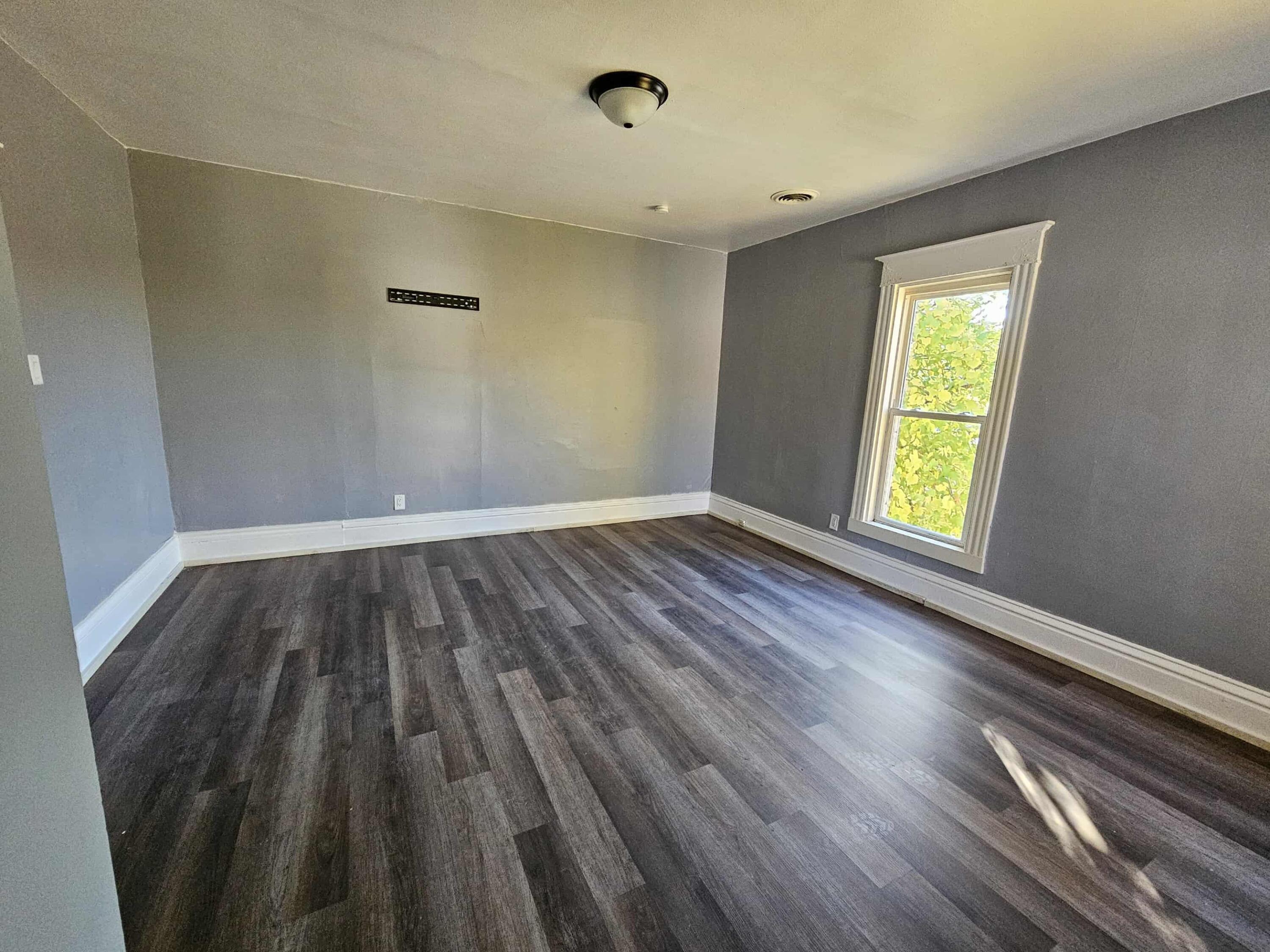 927 Marquette Street Racine, WI 53404 - Photo 5 of 13 Unit 4