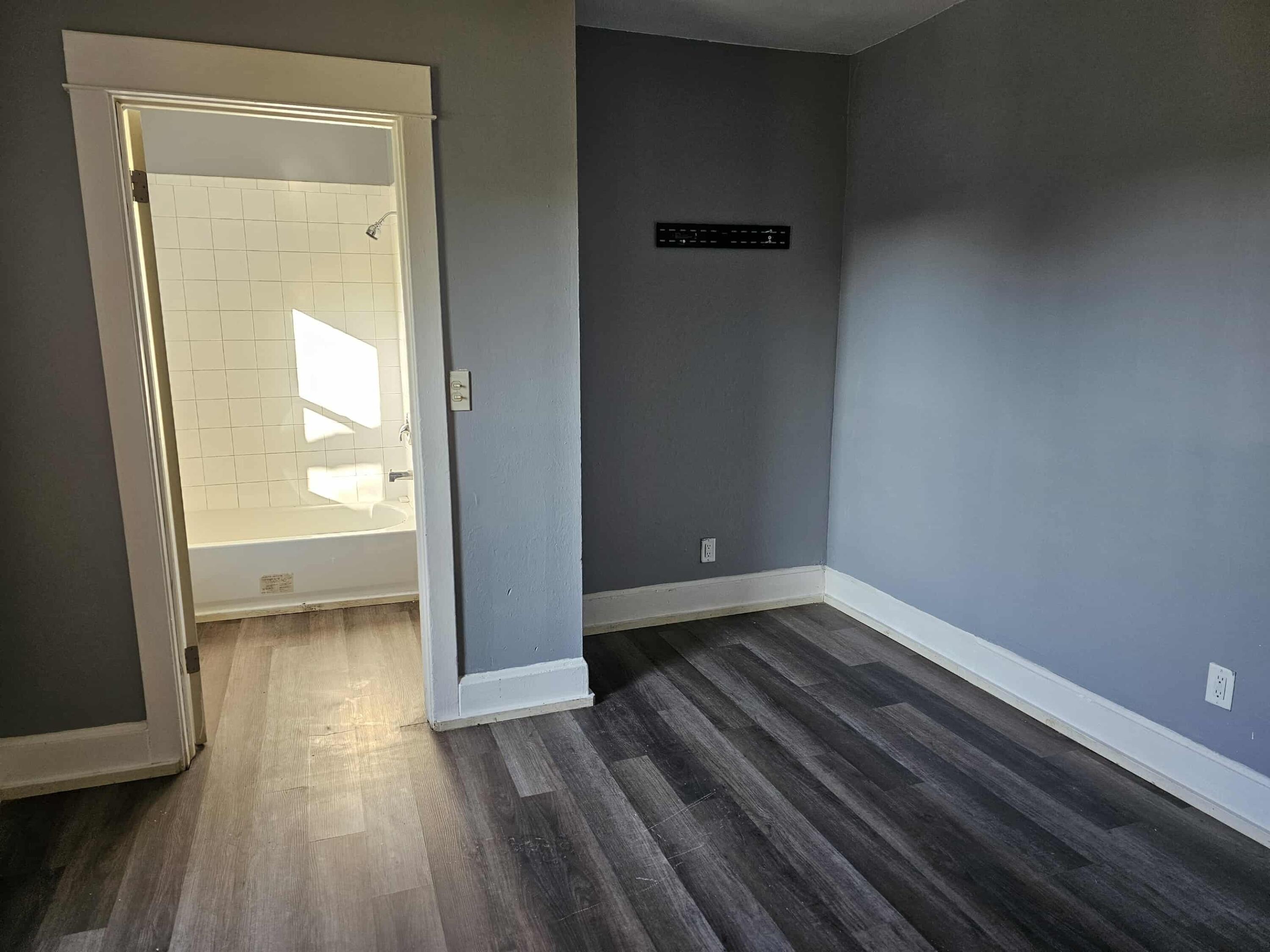 927 Marquette Street Racine, WI 53404 - Photo 7 of 13 Unit 4