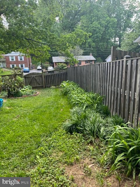 10417 Kinloch Road Silver Spring, MD 20903 - Photo 48 of 52 side yard view