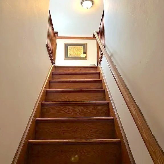 29 Richie Road, Unit 2 Quincy, MA 02169 - Photo 13 of 30 a view of entryway