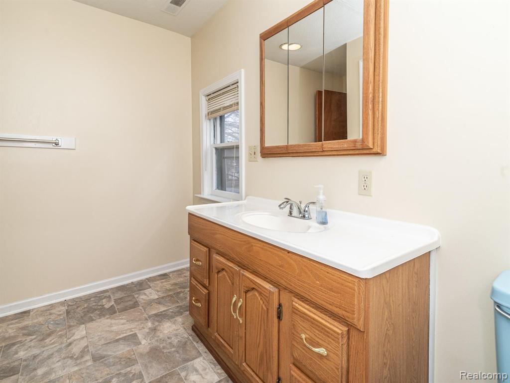 236 Hurd Street Milan, MI 48160 - Photo 8 of 30