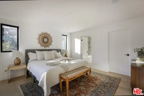 $1,395,000 | 5240 Barker Drive, Los Angeles, CA 90042