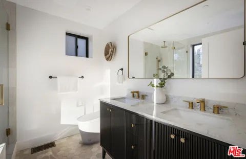 $1,395,000 | 5240 Barker Drive, Los Angeles, CA 90042