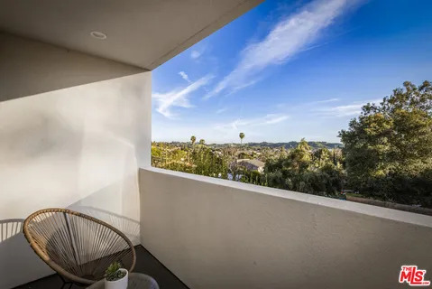 $1,395,000 | 5240 Barker Drive, Los Angeles, CA 90042