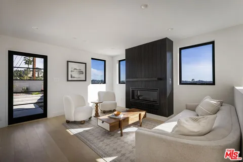 $1,395,000 | 5240 Barker Drive, Los Angeles, CA 90042