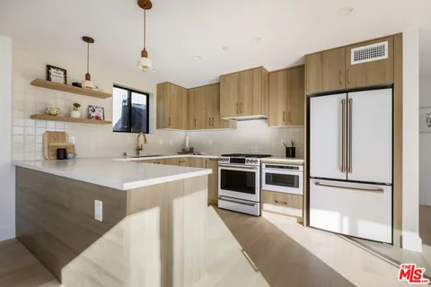 $1,395,000 | 5240 Barker Drive, Los Angeles, CA 90042