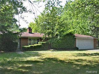6835 North Adams Road Bloomfield Hills, MI 48304 - Photo 1 of 6 Half Acre Wooded Setting