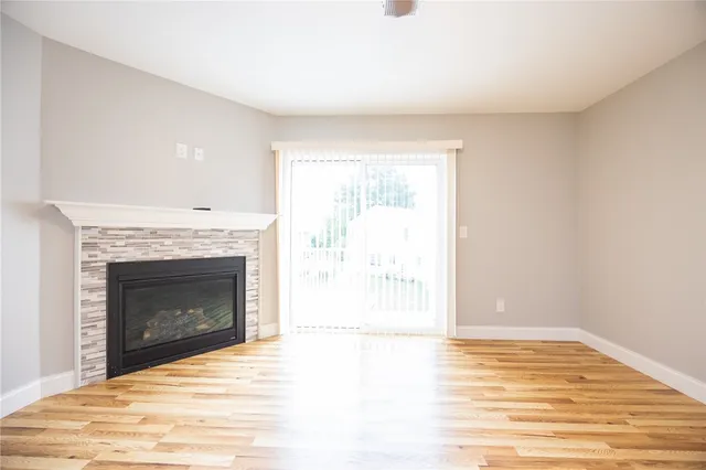 $2,500 | 13 Gray Coach Lane, Unit 1315, Cranston, RI 02921