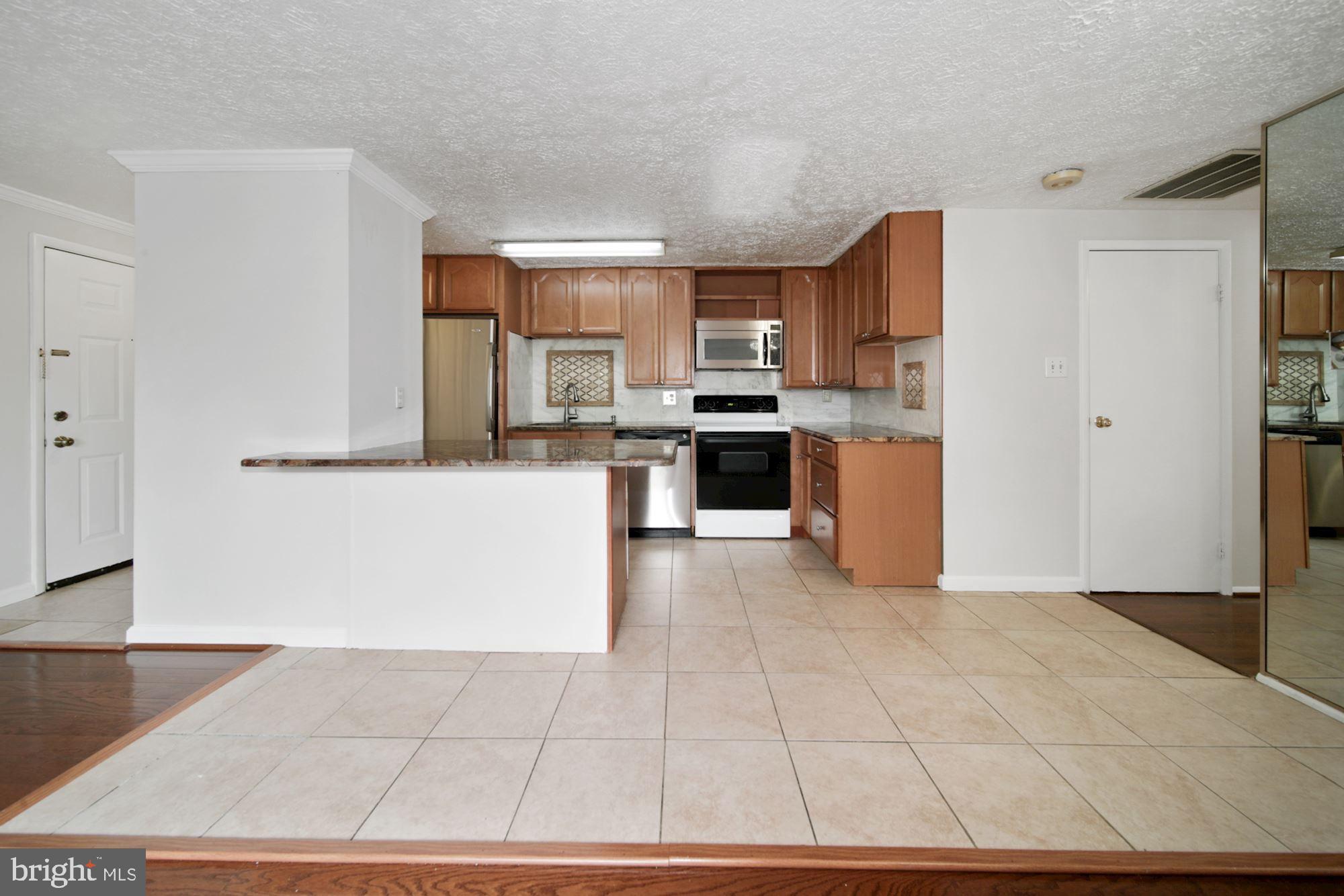 19605 Gunners Branch Road, Unit H Germantown, MD 20876 - Photo 6 of 16 Gallery Image 6