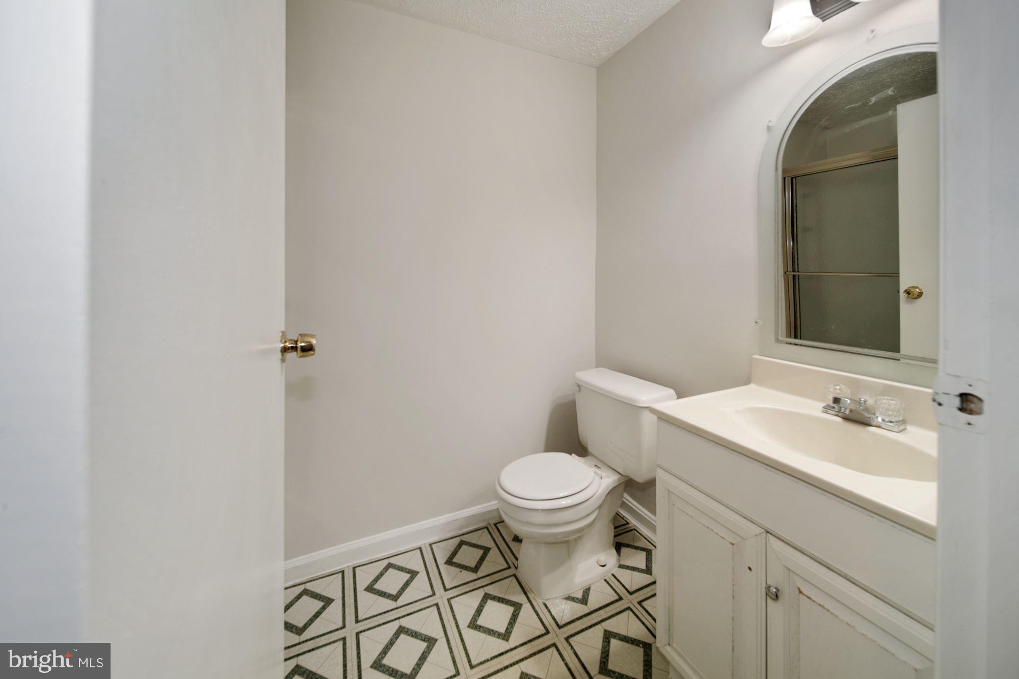19605 Gunners Branch Road, Unit H Germantown, MD 20876 - Photo 9 of 16 Gallery Image 9