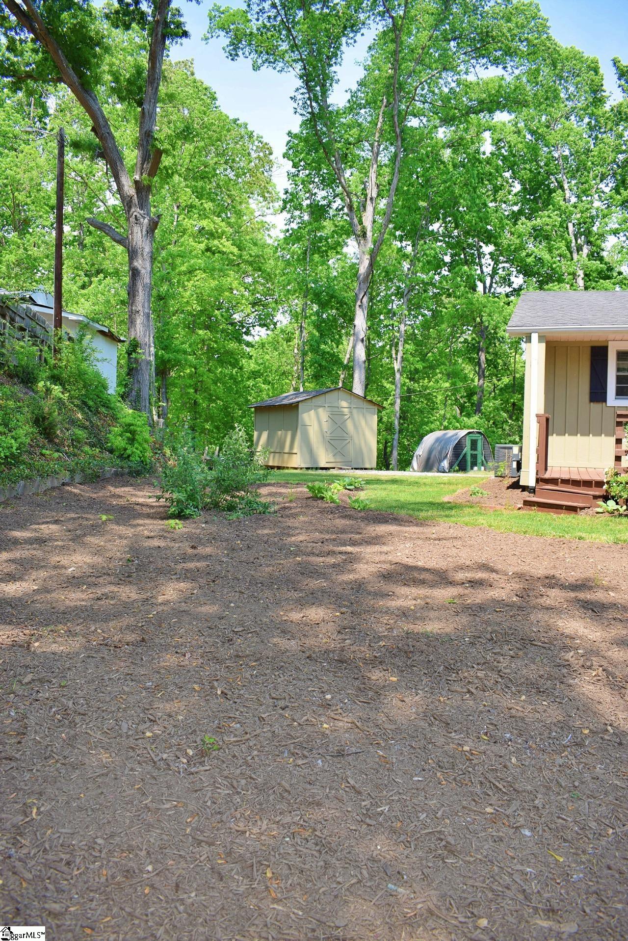 1602 Butter Street Landrum, SC 29356 - Photo 29 of 32 Gallery Image 29
