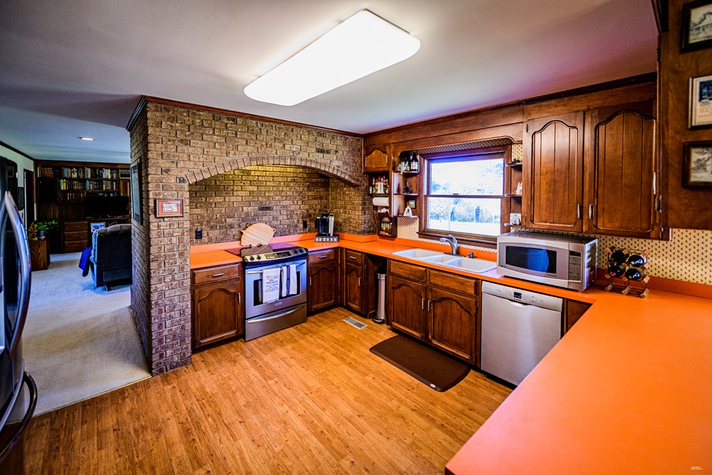 2833 Omussee Road Dothan, AL 36303 - Photo 14 of 51 Kitchen