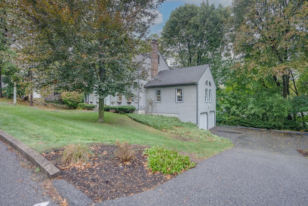 20 Rock O Dundee Road Andover, MA 01810 - Photo 3 of 34 Gallery Image 3