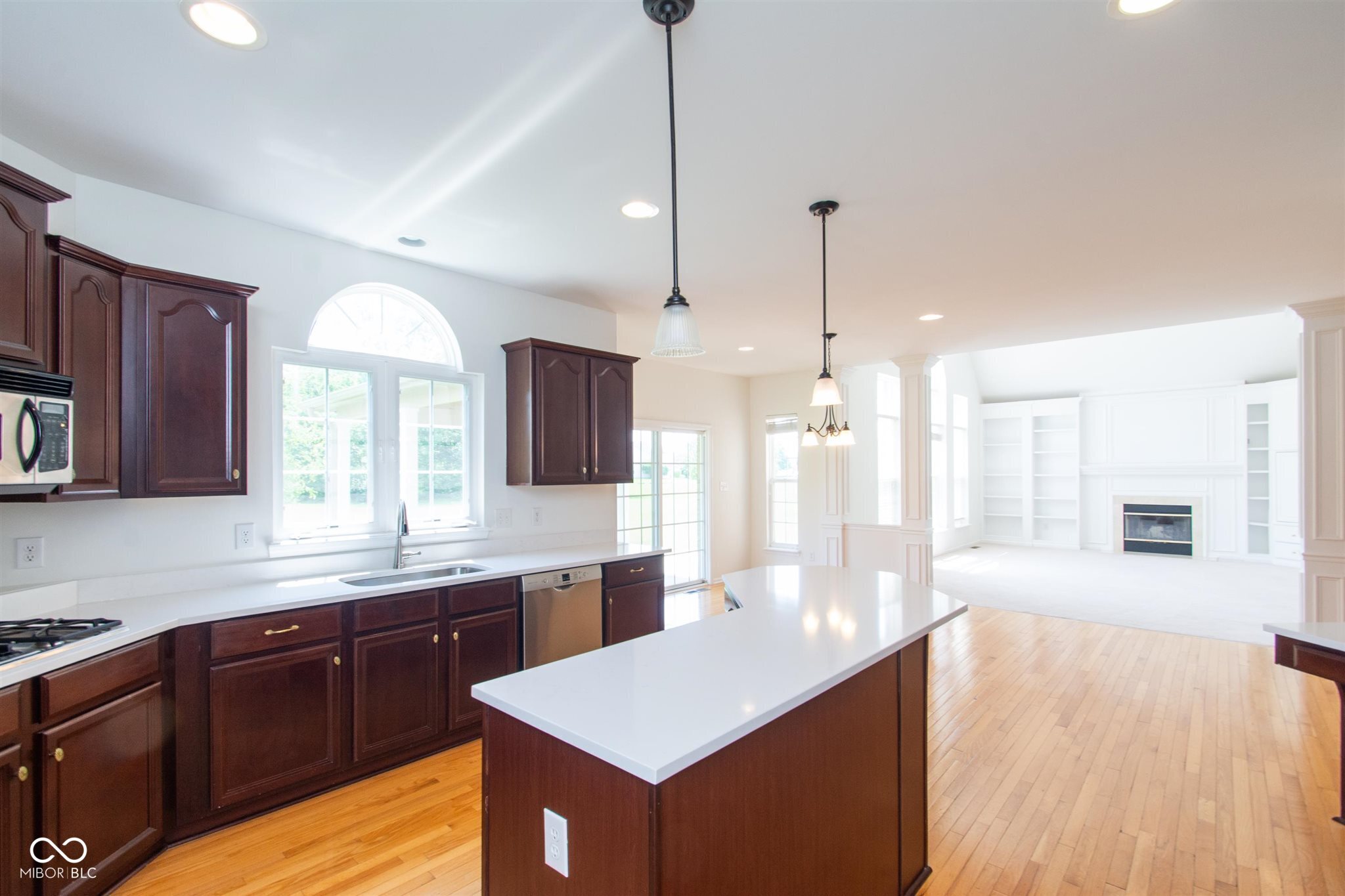 2641 Dawn Ridge Drive Carmel, IN 46074 - Photo 10 of 39