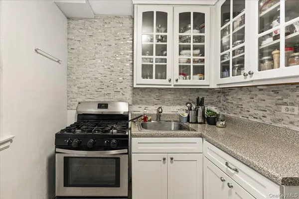 $275,000 | 204-15 Foothill Avenue, Unit B44 | Holliswood