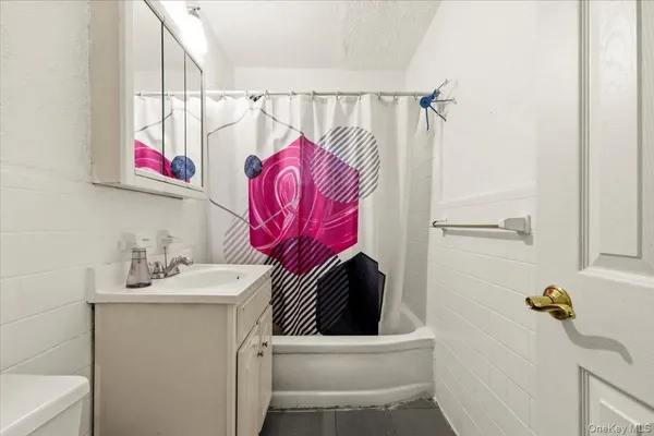 $275,000 | 204-15 Foothill Avenue, Unit B44 | Holliswood