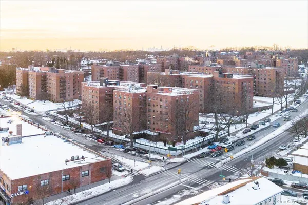 $275,000 | 204-15 Foothill Avenue, Unit B44 | Holliswood