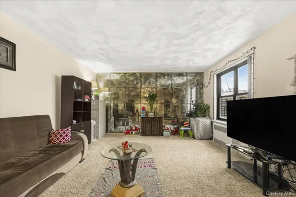 $275,000 | 204-15 Foothill Avenue, Unit B44 | Holliswood