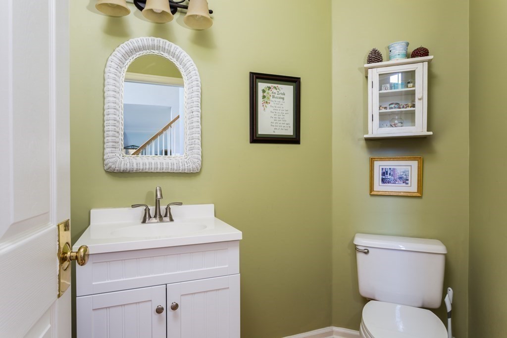53 Hancock Road Franklin, MA 02038 - Photo 17 of 42 Gallery Image 17
