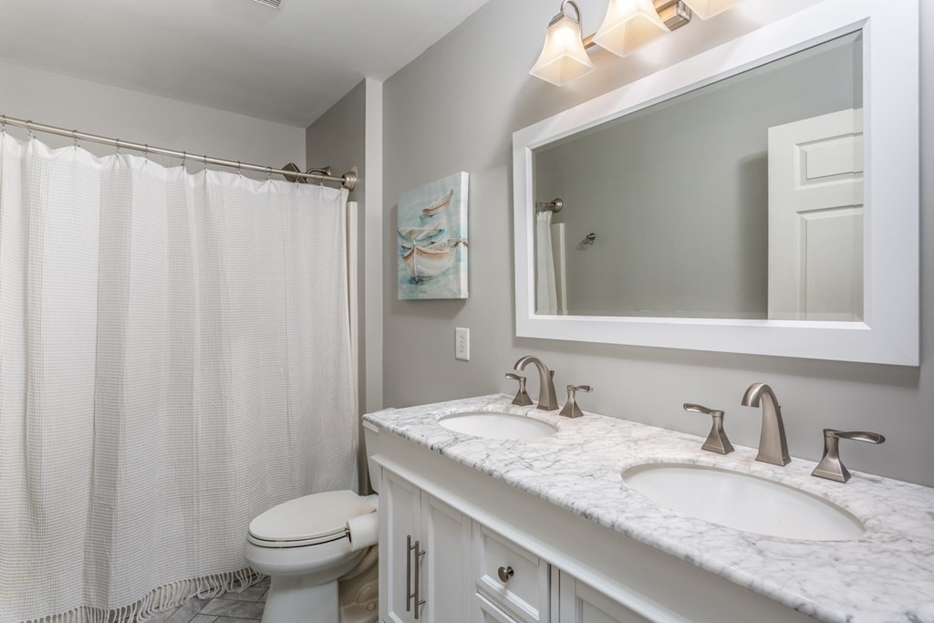 53 Hancock Road Franklin, MA 02038 - Photo 29 of 42 Gallery Image 29