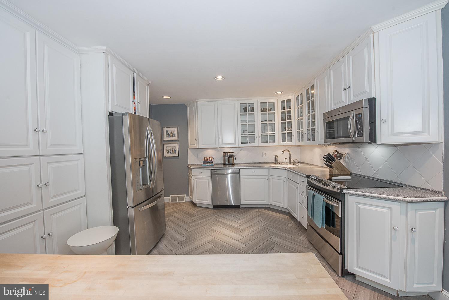 717 Hamilton Road Bryn Mawr, PA 19010 - Photo 18 of 51