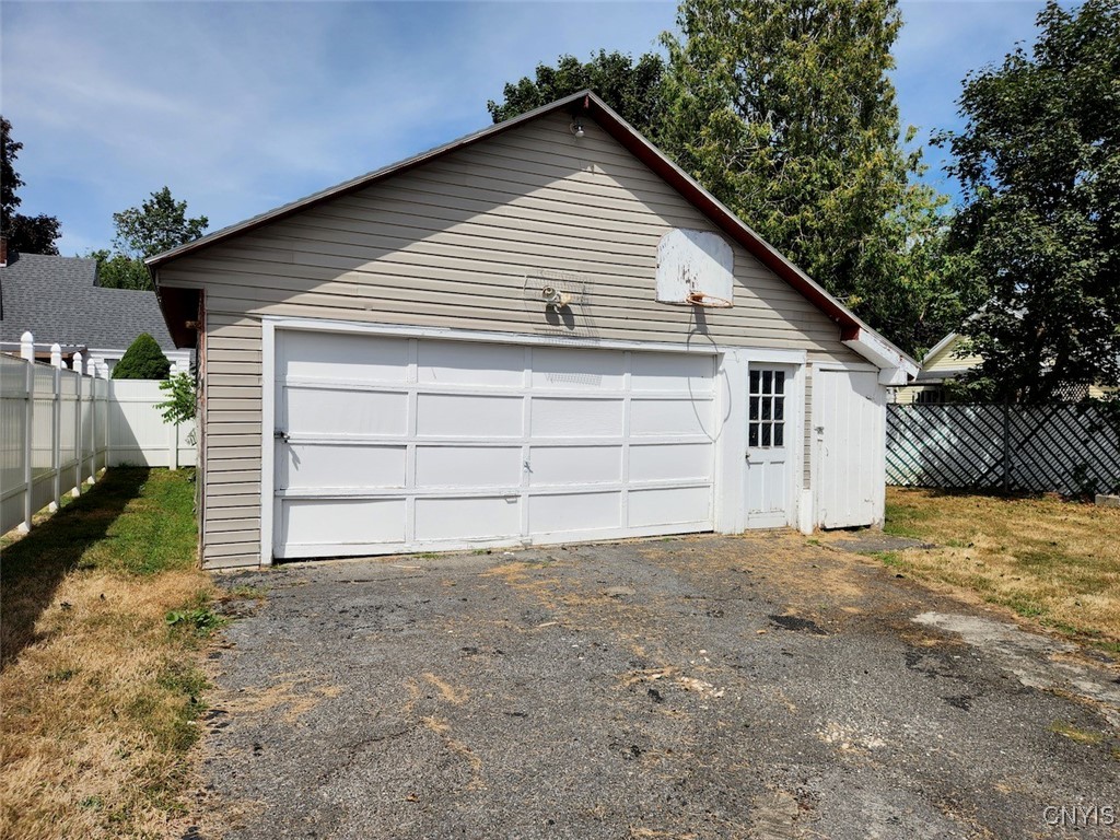 115 Park Avenue Rome, NY 13440 - Photo 4 of 26