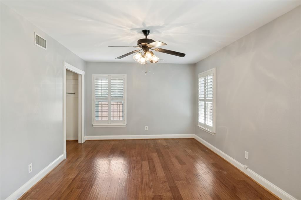 879 Peavy Road Dallas, TX 75218 - Photo 7 of 12