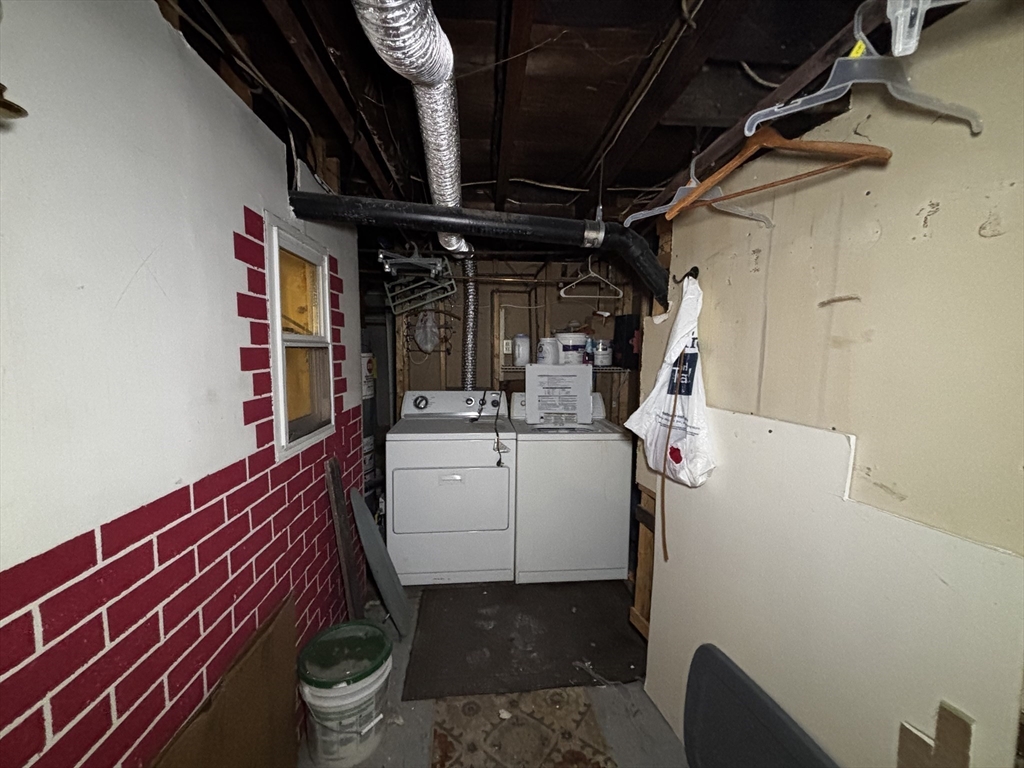 109 Kingsley Street Springfield, MA 01104 - Photo 26 of 28 Gallery Image 26