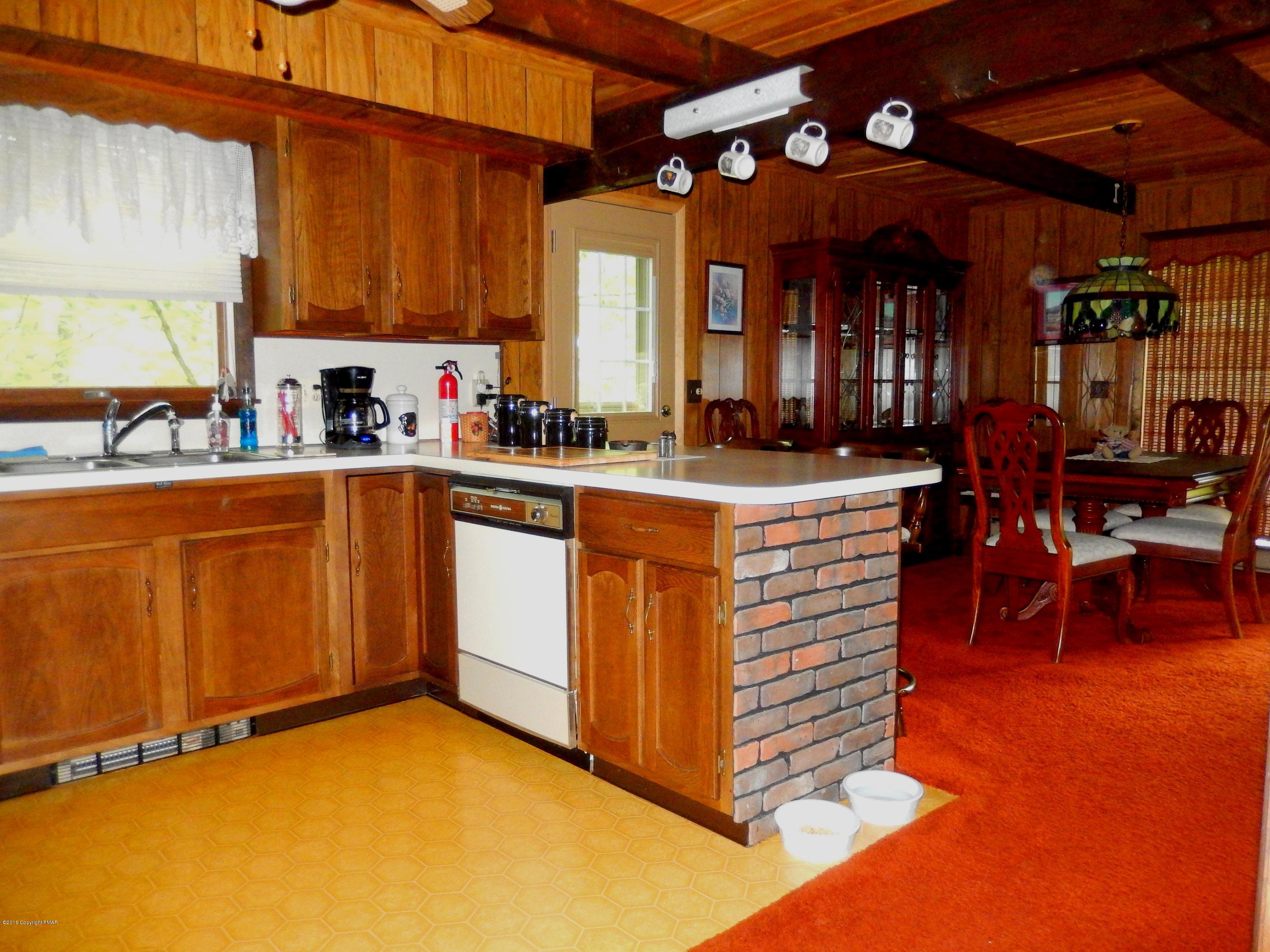 148 Salisbury Road Bushkill, PA 18324 - Photo 12 of 56 DSCN2511