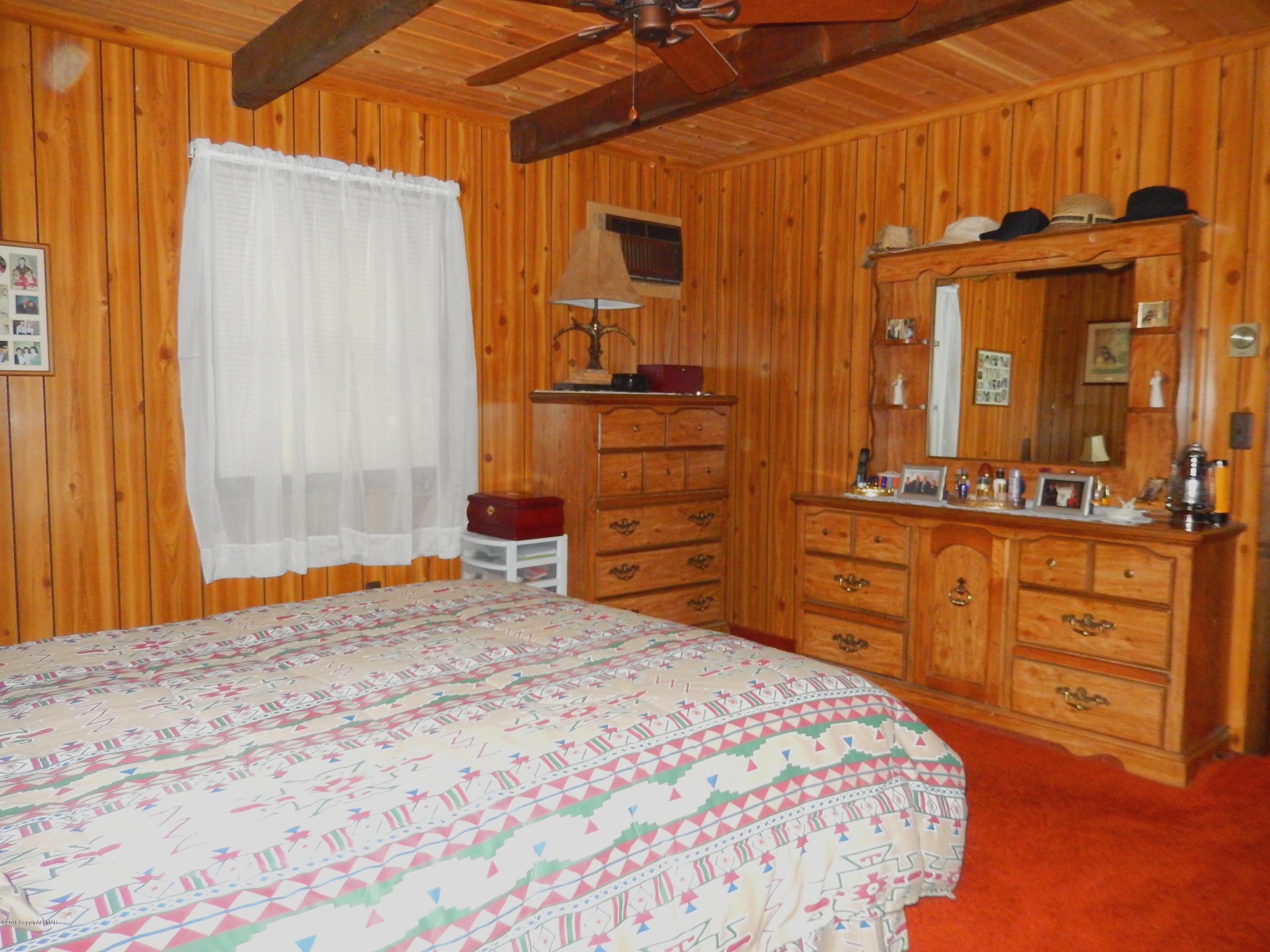 148 Salisbury Road Bushkill, PA 18324 - Photo 17 of 56 DSCN2496