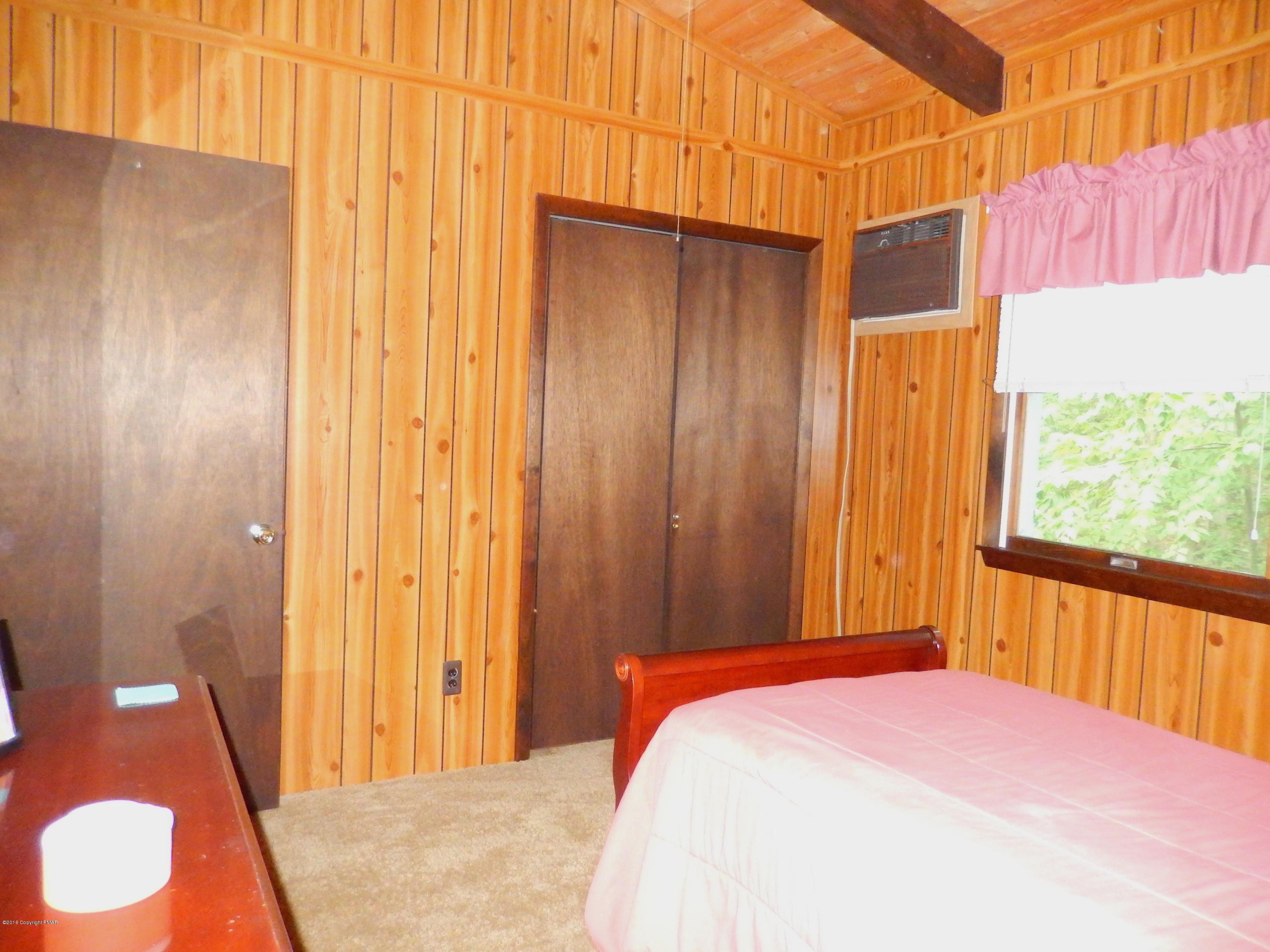 148 Salisbury Road Bushkill, PA 18324 - Photo 26 of 56 DSCN2484