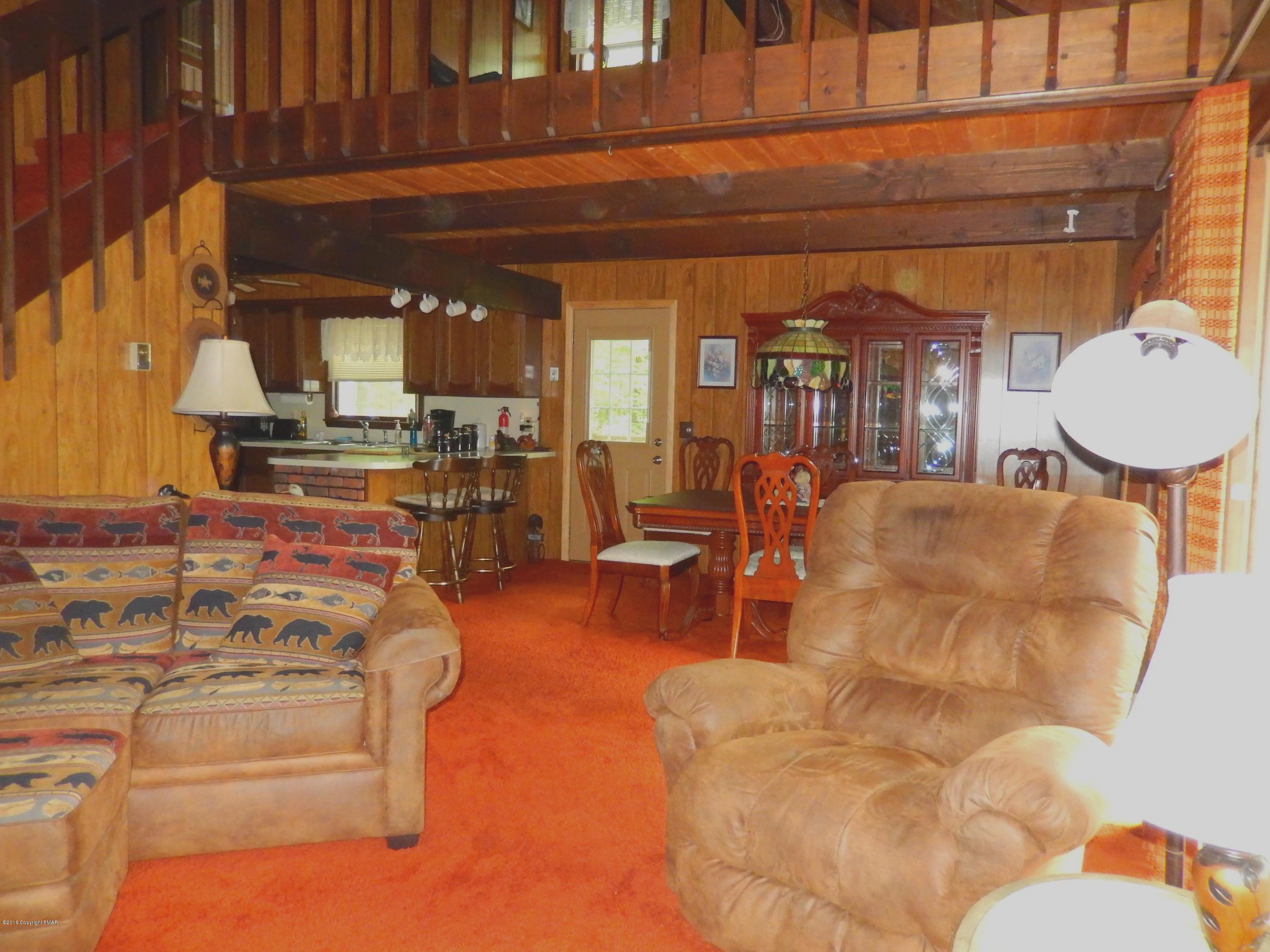 148 Salisbury Road Bushkill, PA 18324 - Photo 7 of 56 DSCN2514