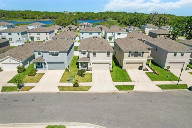 $395,000 | 36541 Night Strawberry Court, Dade City, FL 33525