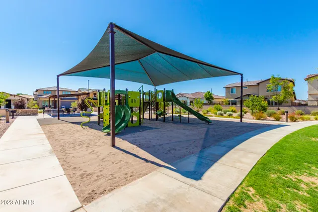 a view of an outdoor space and a yard