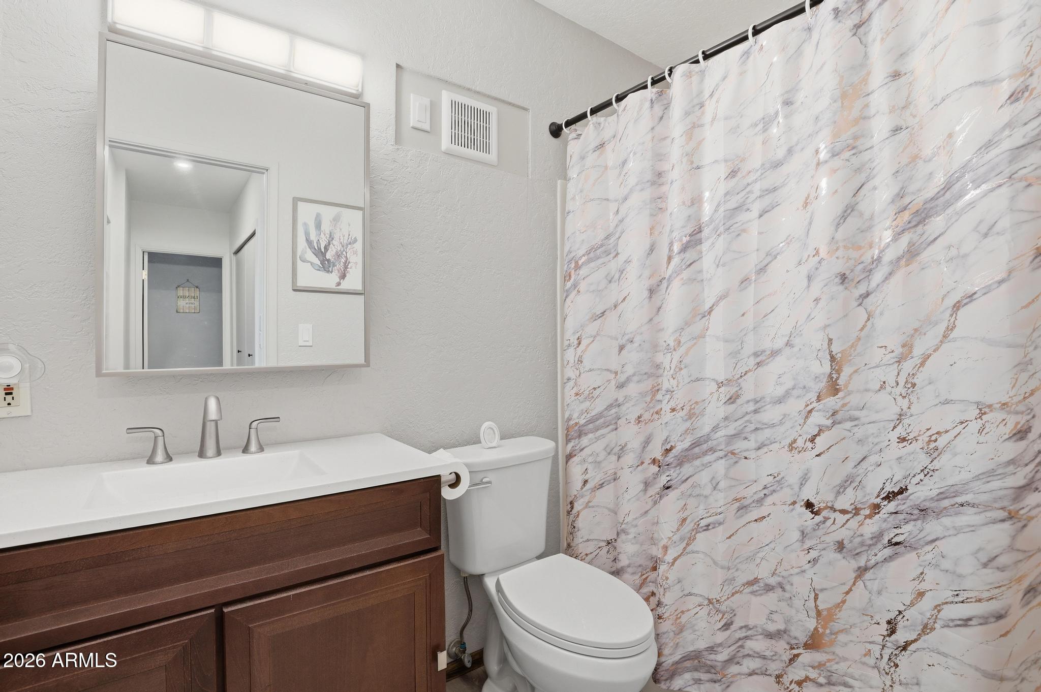 901 South Ridgeway Street Payson, AZ 85541 - Photo 24 of 32 Guest Bath
