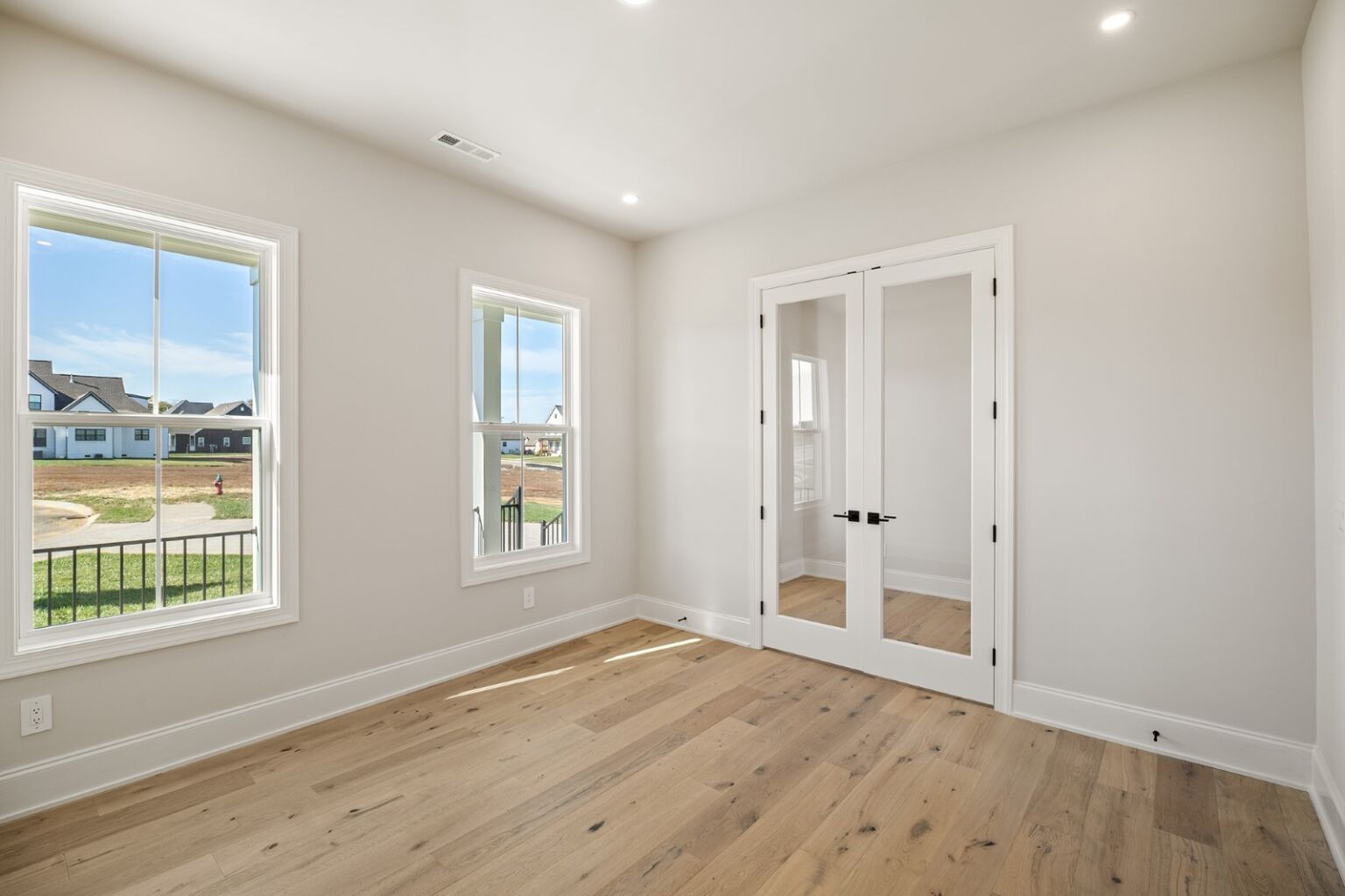 1958 Harmony Road Spring Hill, TN 37174 - Photo 7 of 49