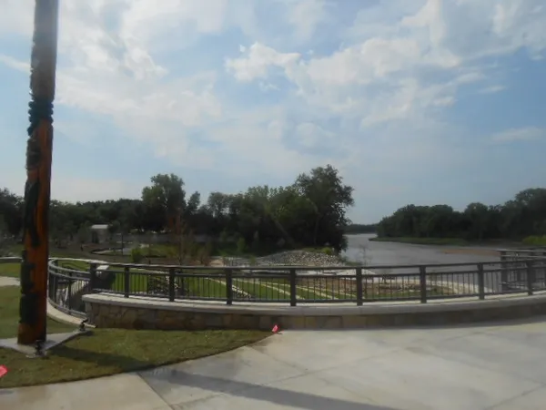 $1,000,000 | 355 West Washington, Derby, KS 67037