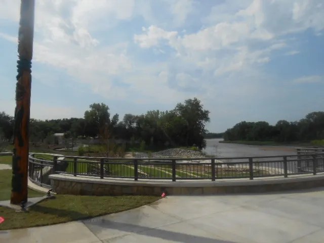 $1,000,000 | 355 West Washington, Derby, KS 67037